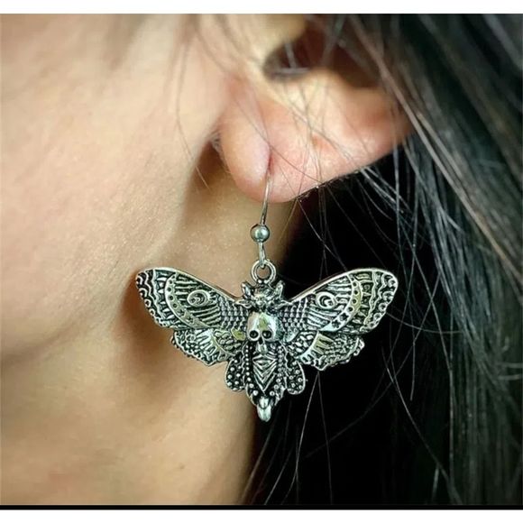 Silver titanium death Head moth punk goth earrings new - Picture 3 of 3